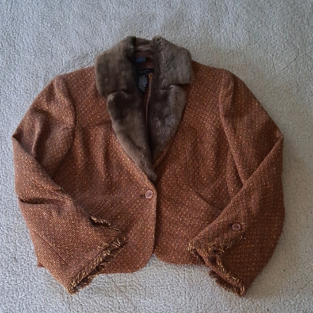 Jones Wear Brown Tweed Blazer with Faux Fur Collar